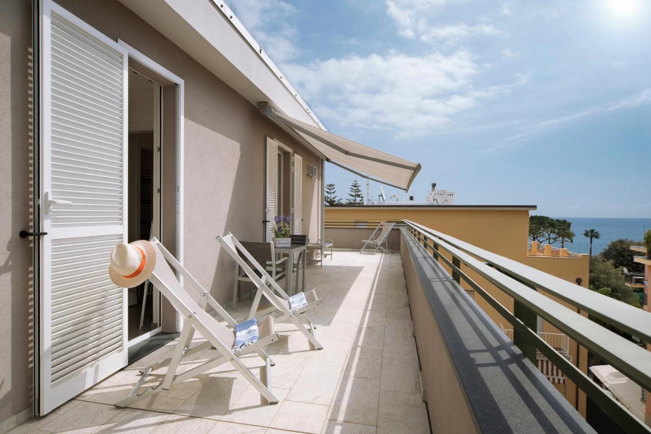 Hotel Residence Laigueglia Free Parking Extérieur photo