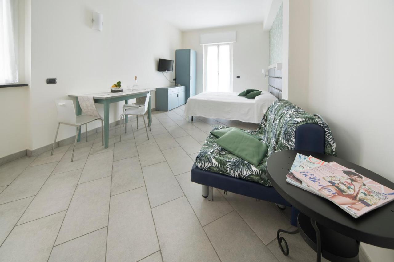 Hotel Residence Laigueglia Free Parking Extérieur photo